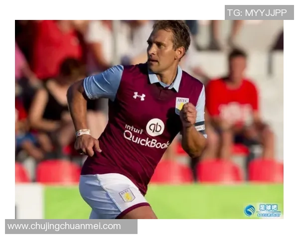 足球黄金手链闪耀魅力展现运动激情与奢华风范的完美结合 足球黄金手链闪耀魅力展现运动激情与奢华风范的完美结合